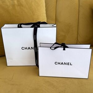 New CHANEL White and Black Gift Bags Set (2 bags)
